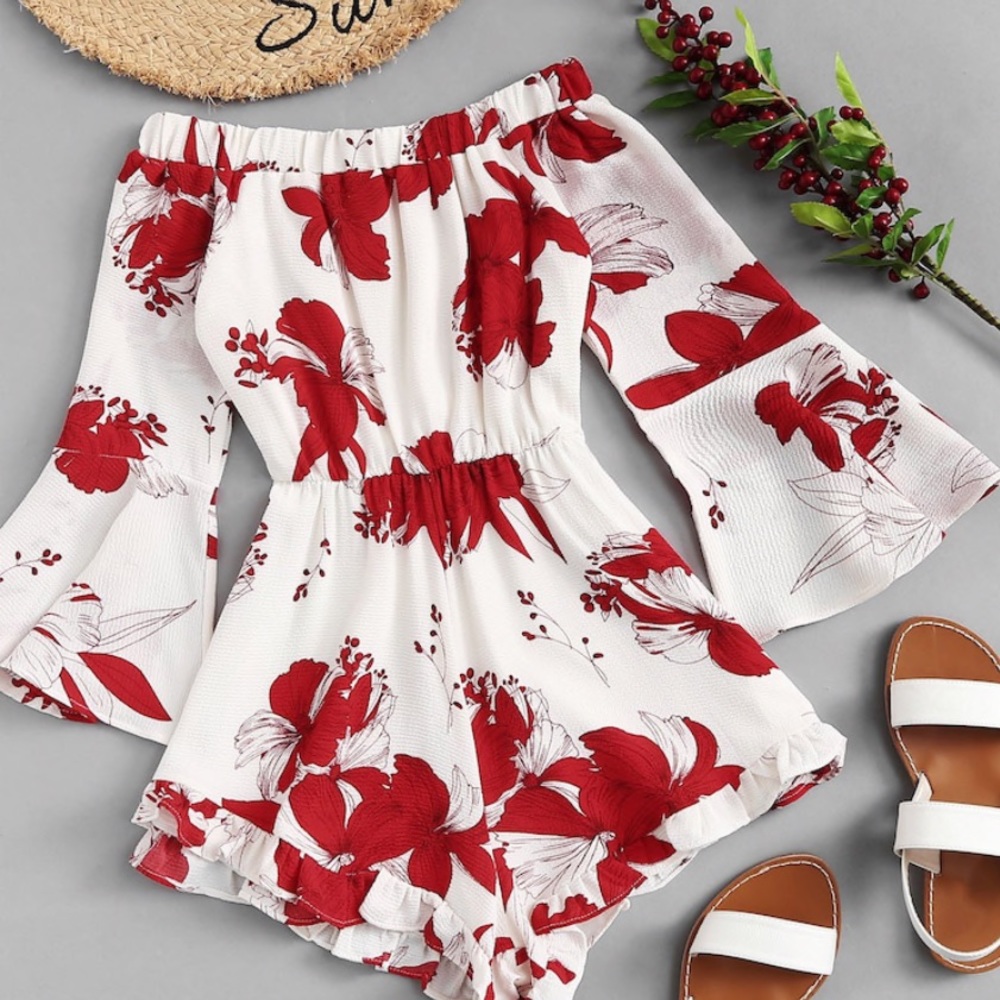 🥳HP🥳🌹LAST ONE Floral Belled Sleeve Romper - Picture 5 of 5